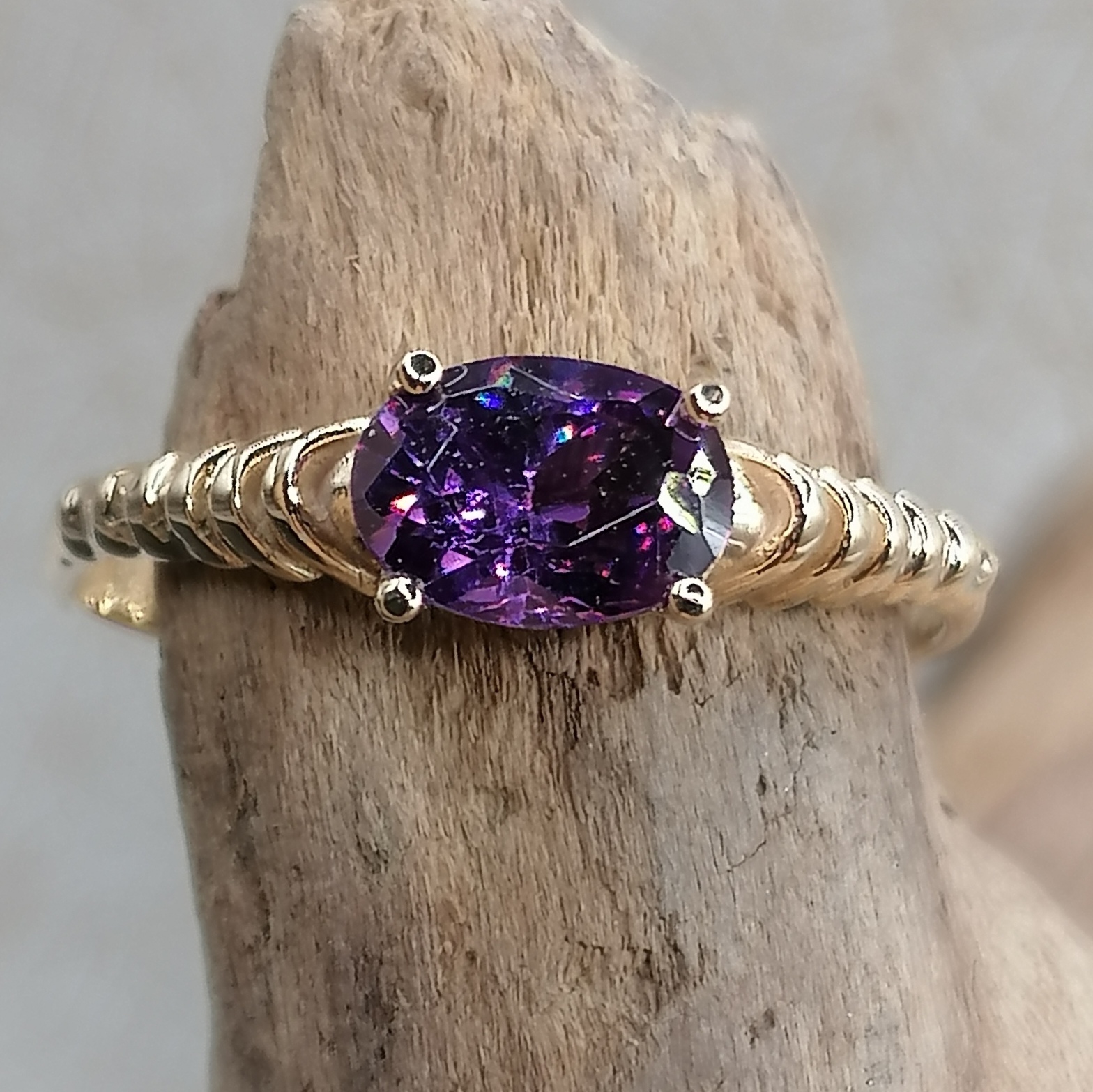 9 Carat Gold Oval birthstone ring