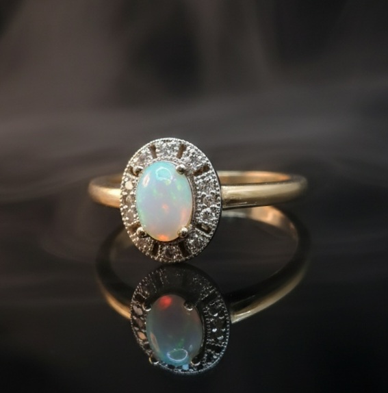 Gold Vintage style Ethiopian Opal ring