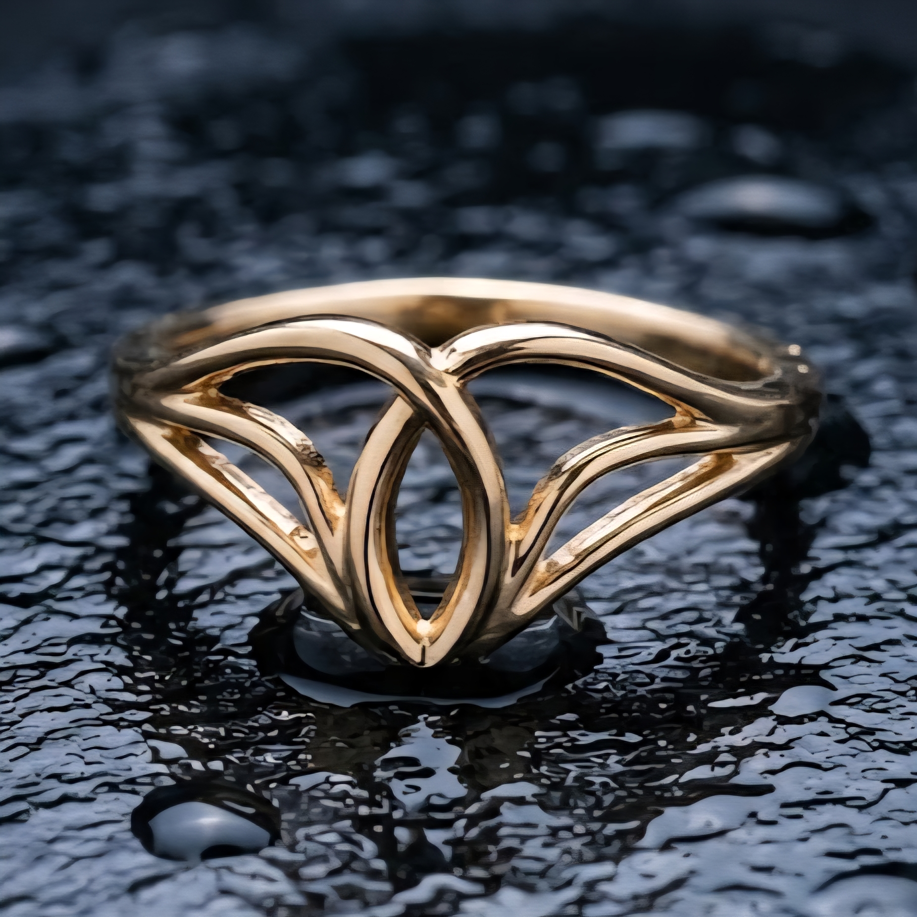 Art Nouveau gold ring