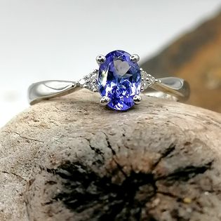 A lovely colour stone, Tanzanite and diamond set in white gold